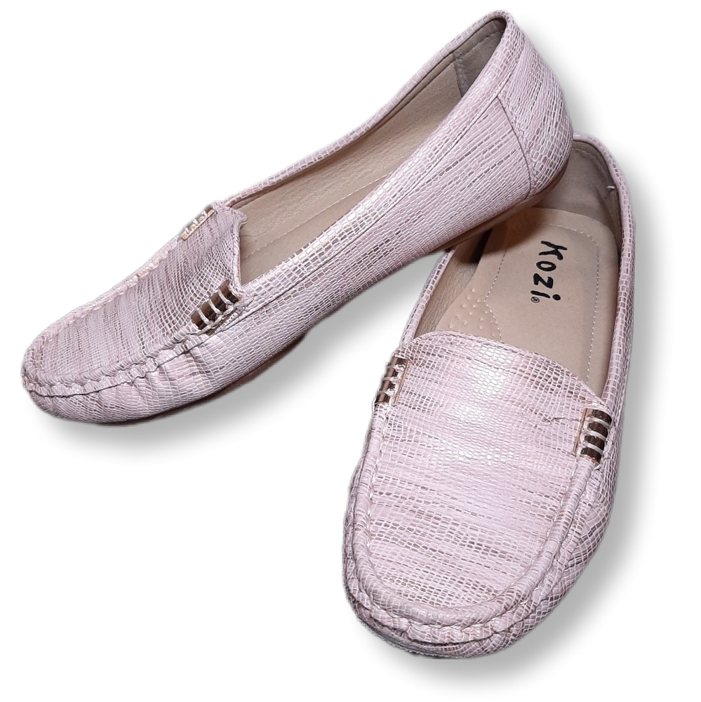 💠KOZI Metallic Loafer Shoes Light Pink Vegan Faux Leather Gold Slip On Flats